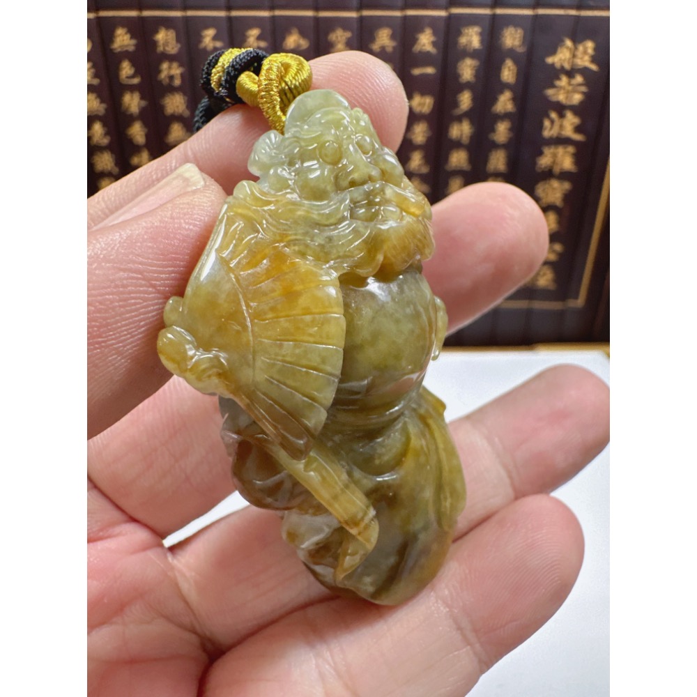 天然翡翠A貨-伏妖降魔鍾馗天師立體手工雕厚庄掛件 商品編號：070203-細節圖3