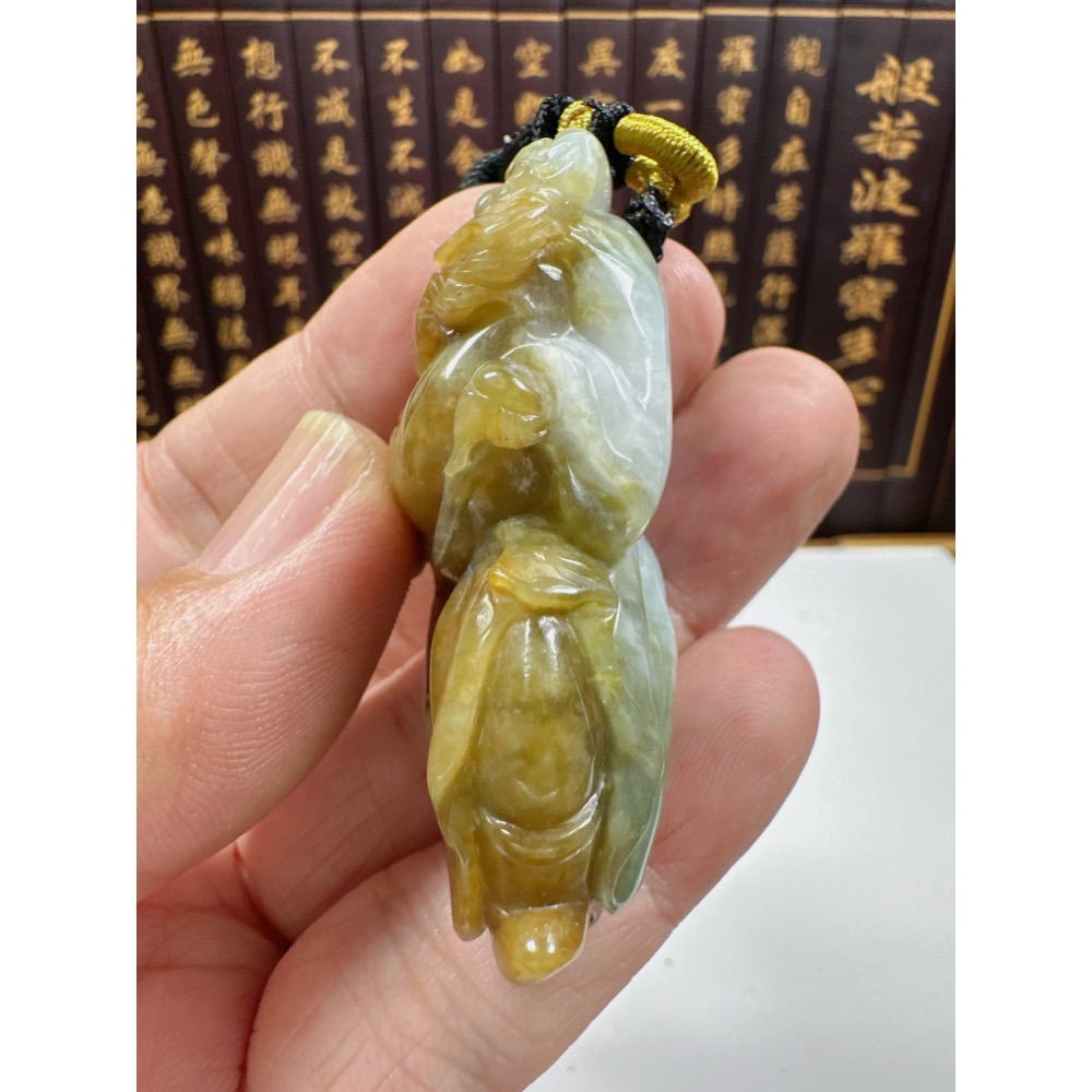 天然翡翠A貨-伏妖降魔鍾馗天師立體手工雕厚庄掛件 商品編號：070203-細節圖9