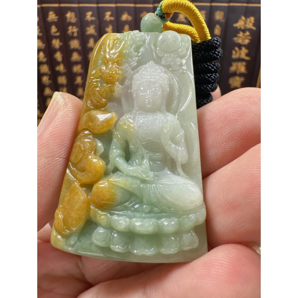 天然翡翠A貨-乘龍觀音掛件 商品編號：070204-細節圖3