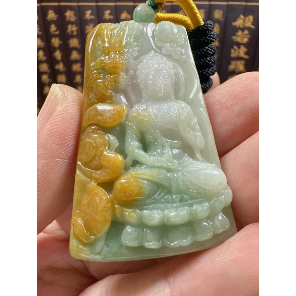 天然翡翠A貨-乘龍觀音掛件 商品編號：070204-細節圖5