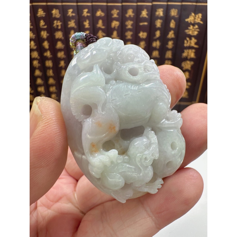 天然翡翠A貨-開運招財進寶母子貔貅立體厚庄掛件 商品編號：070208-細節圖3