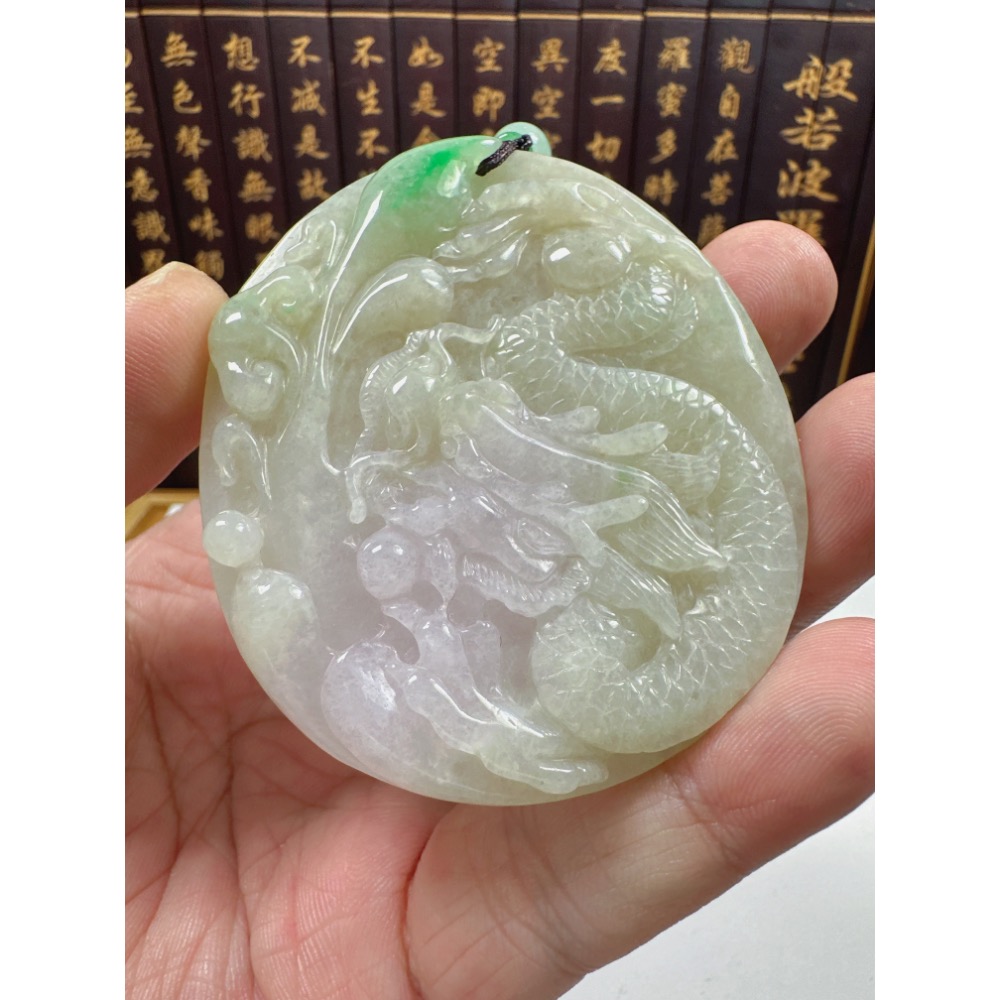 天然翡翠A貨-龍霸天下神龍護主藕會發財如意玉牌掛件 商品編號：070301-細節圖3