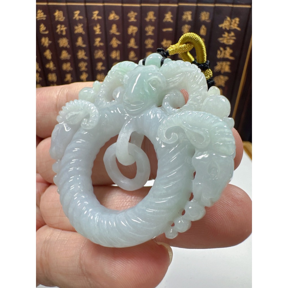 天然翡翠A貨-洋洋得意三陽開泰鐲心厚庄掛件 商品編號070310-細節圖6