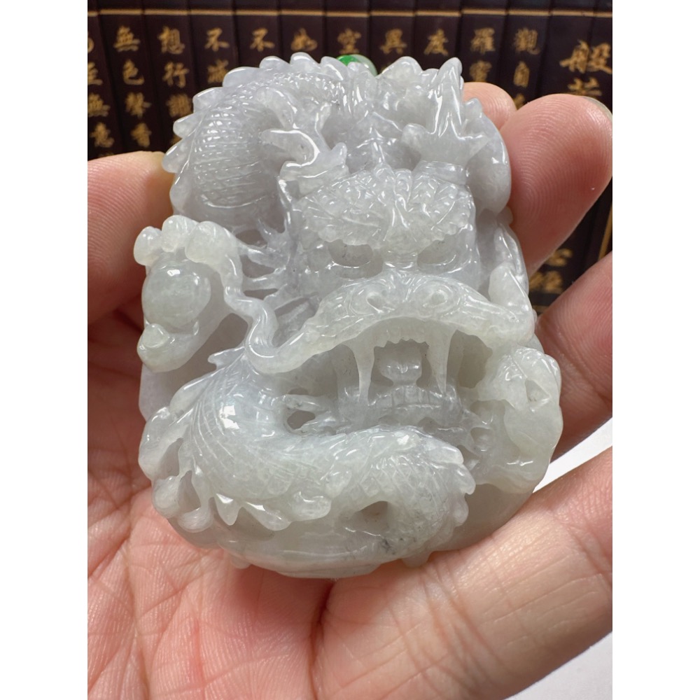 天然翡翠A貨-龍霸天下立體厚庄手工雕掛件 商品編號070401-細節圖4