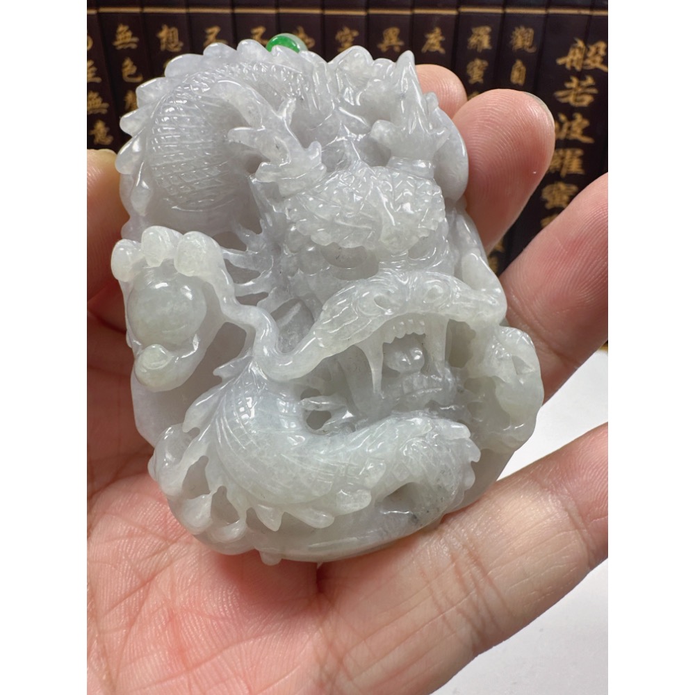 天然翡翠A貨-龍霸天下立體厚庄手工雕掛件 商品編號070401-細節圖5