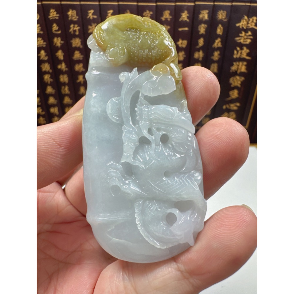 天然翡翠A貨-龍霸天下節節高升咬錢三腳蟾蜍立體厚庄手工雕掛件 商品編號070407-細節圖3