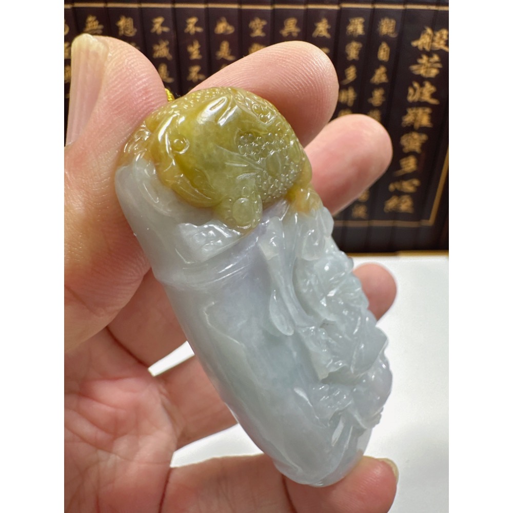 天然翡翠A貨-龍霸天下節節高升咬錢三腳蟾蜍立體厚庄手工雕掛件 商品編號070407-細節圖6