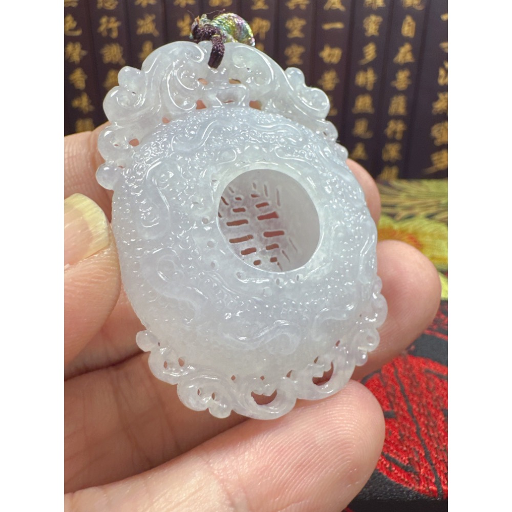 天然翡翠A貨-萬壽無疆仿古手工雕立體厚庄掛件 商品編號070506-細節圖3