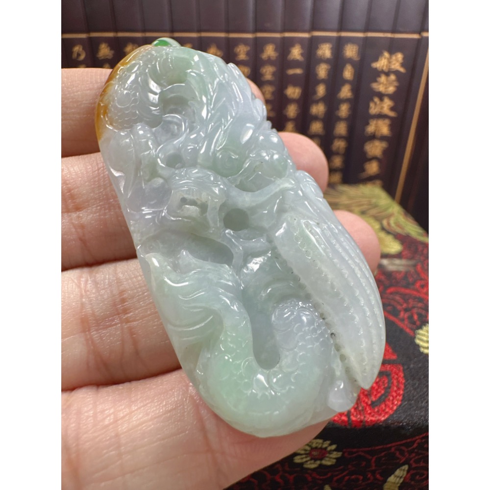 天然翡翠A貨-龍霸天下吉祥福氣富貴臨門立體厚庄掛件 商品編號：070602-細節圖6