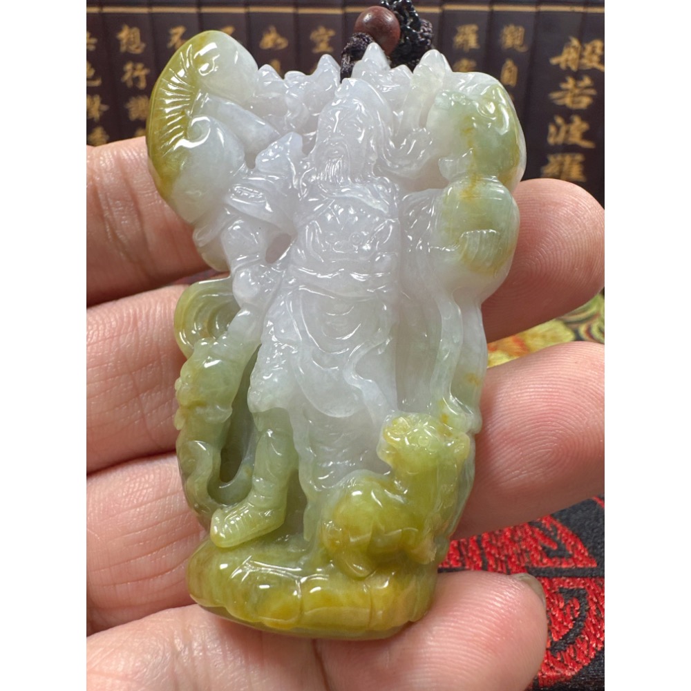 天然翡翠A貨-戰無不勝關聖帝君立體厚庄掛件 商品編號070701-細節圖5
