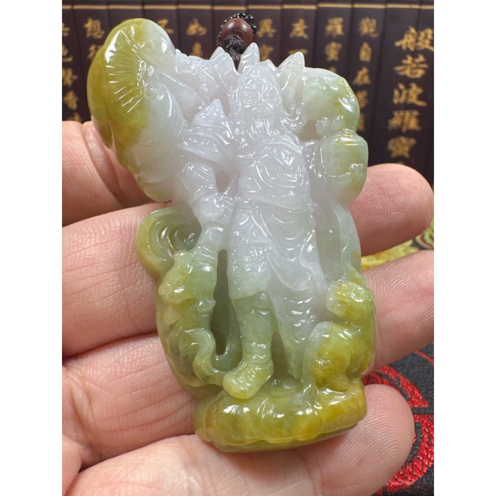 天然翡翠A貨-戰無不勝關聖帝君立體厚庄掛件 商品編號070701-細節圖6