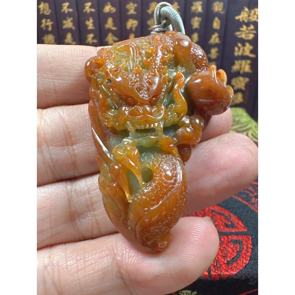 天然翡翠A貨-龍霸天下手工精雕掛件 商品編號070703-細節圖2