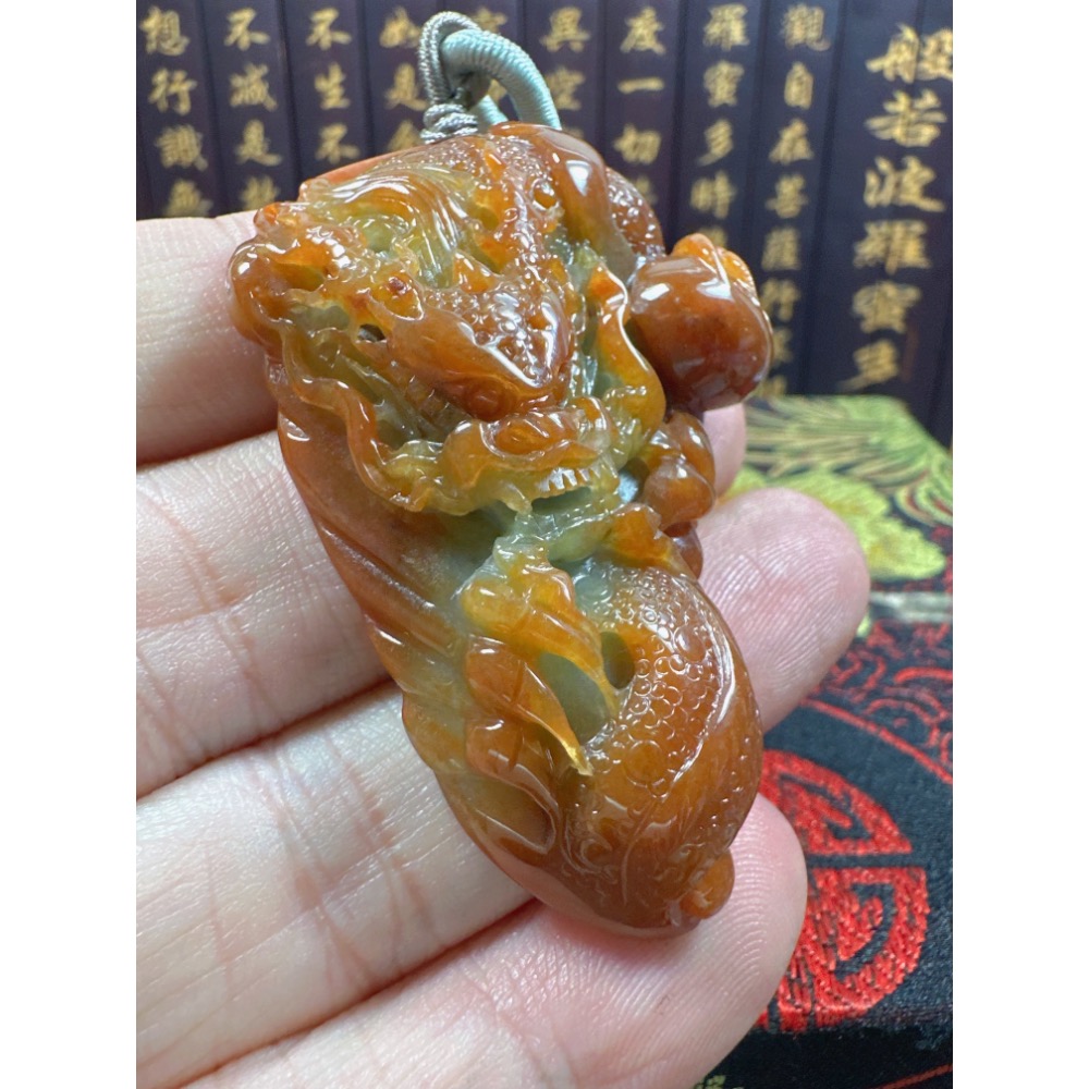 天然翡翠A貨-龍霸天下手工精雕掛件 商品編號070703-細節圖3