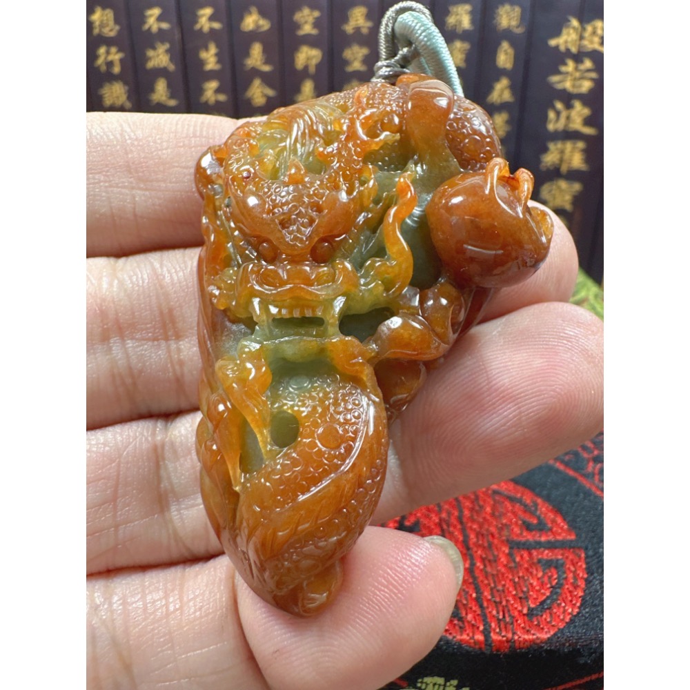 天然翡翠A貨-龍霸天下手工精雕掛件 商品編號070703-細節圖4