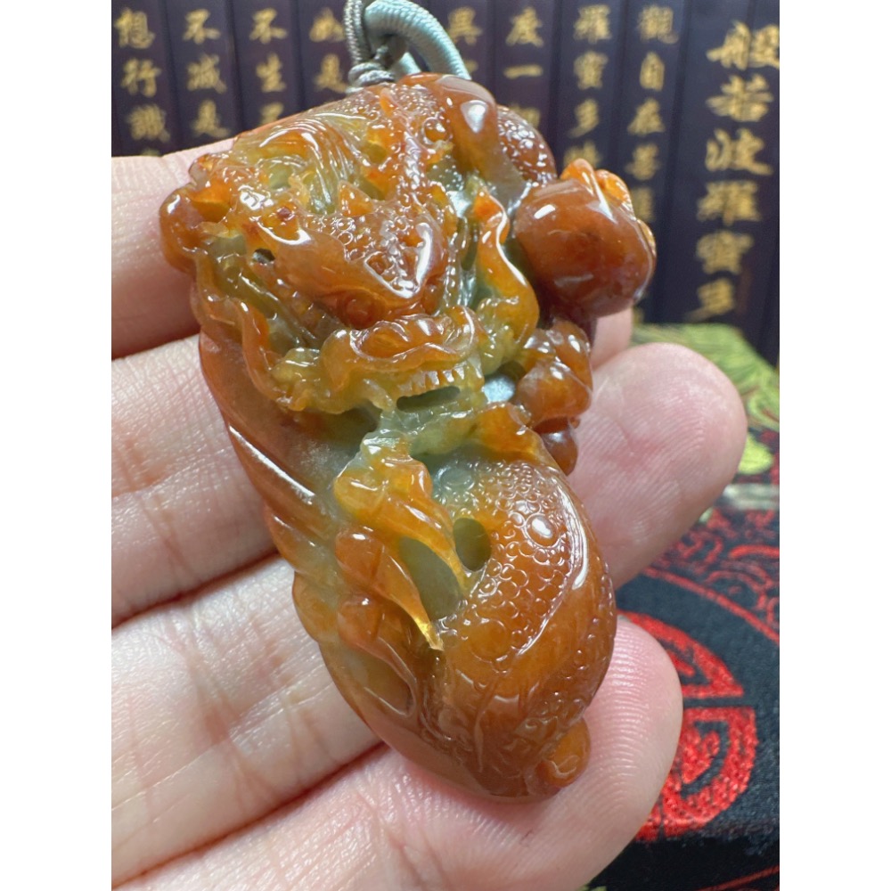 天然翡翠A貨-龍霸天下手工精雕掛件 商品編號070703-細節圖6