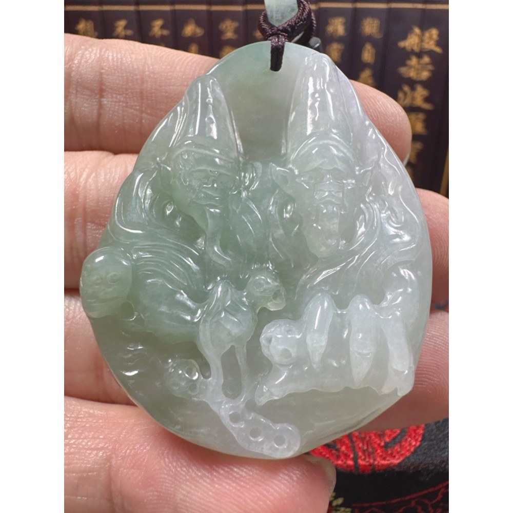 天然翡翠A貨-黑白無常立體厚庄掛件 商品編號：070707-細節圖3