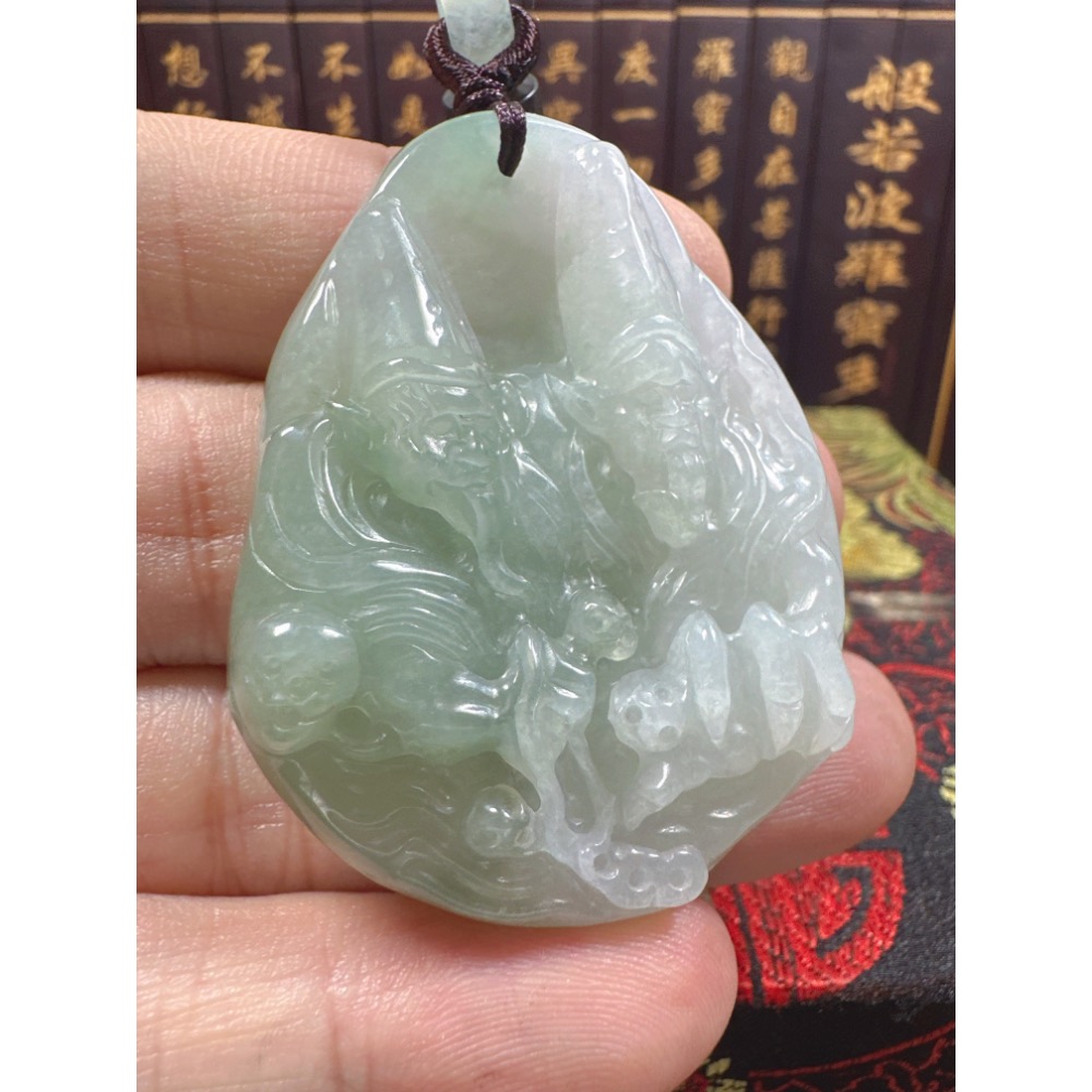 天然翡翠A貨-黑白無常立體厚庄掛件 商品編號：070707-細節圖4