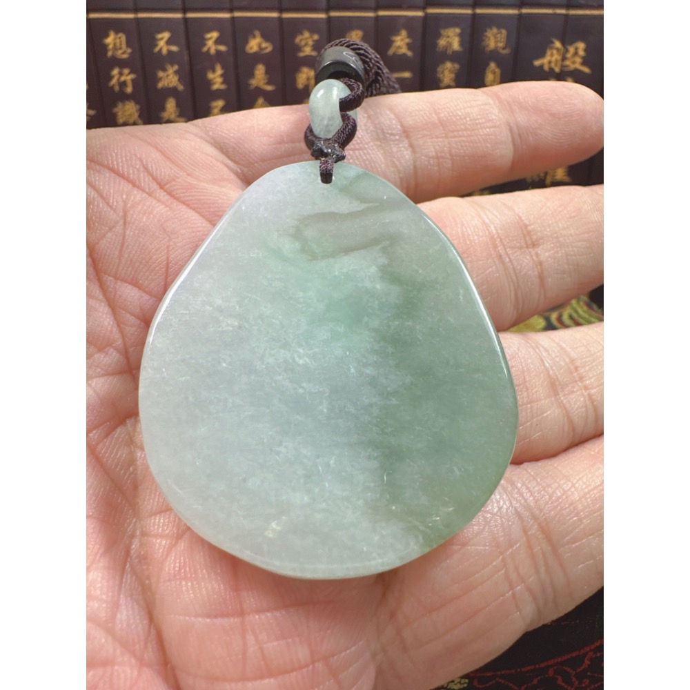 天然翡翠A貨-黑白無常立體厚庄掛件 商品編號：070707-細節圖8