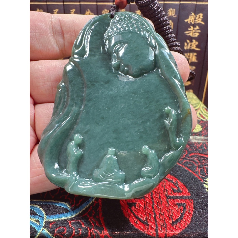 天然翡翠A貨-佛在眼前、萬佛朝宗悟道掛件 商品編號070710-細節圖2