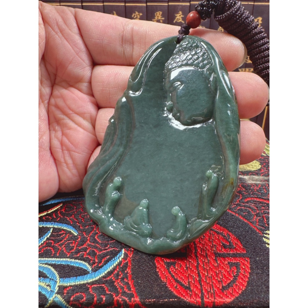 天然翡翠A貨-佛在眼前、萬佛朝宗悟道掛件 商品編號070710-細節圖6