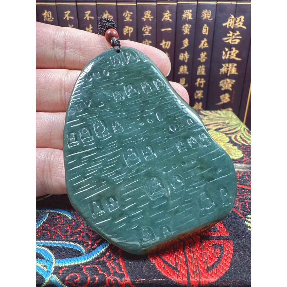 天然翡翠A貨-佛在眼前、萬佛朝宗悟道掛件 商品編號070710-細節圖7