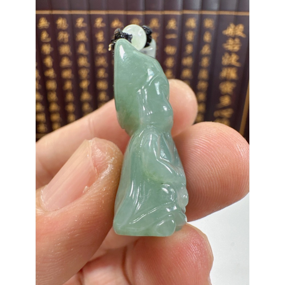 天然翡翠A貨-可愛關聖帝君立體厚庄掛件、小擺件 商品編號071502-細節圖7