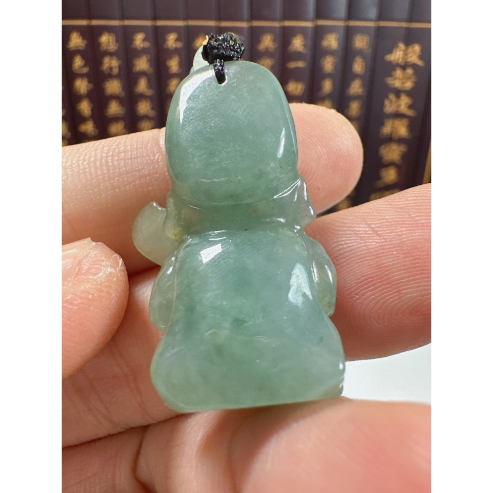 天然翡翠A貨-可愛關聖帝君立體厚庄掛件、小擺件 商品編號071502-細節圖9