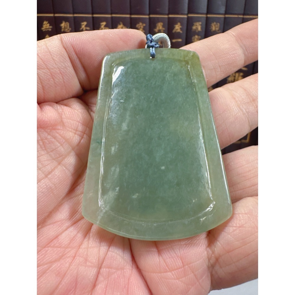 天然翡翠A貨-龍霸天下神龍護主玉牌掛件 商品編號：071507-細節圖10