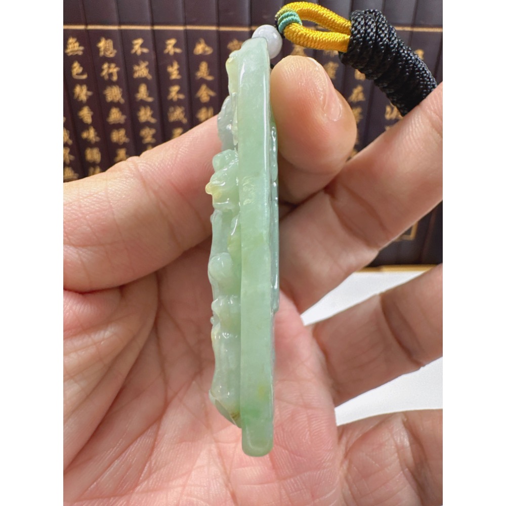 天然翡翠A貨-九天玄女立體厚庄玉牌掛件 商品編號071801-細節圖8