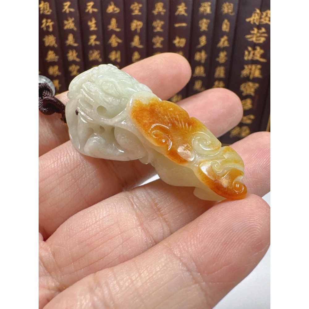 天然翡翠A貨-開運招財霸王貔貅發財如意立體厚庄掛件、小擺件 商品編號：072004-細節圖3