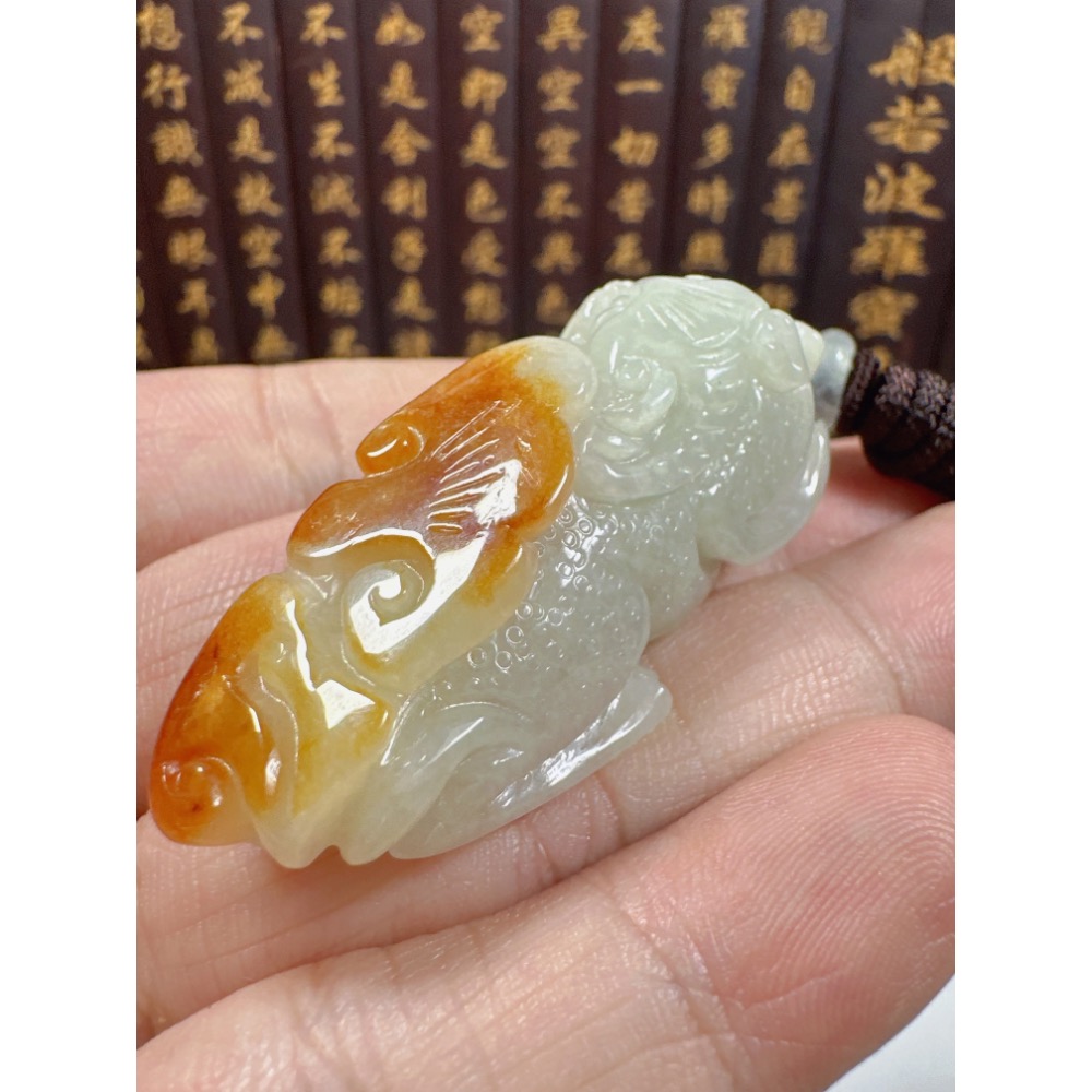 天然翡翠A貨-開運招財霸王貔貅發財如意立體厚庄掛件、小擺件 商品編號：072004-細節圖6