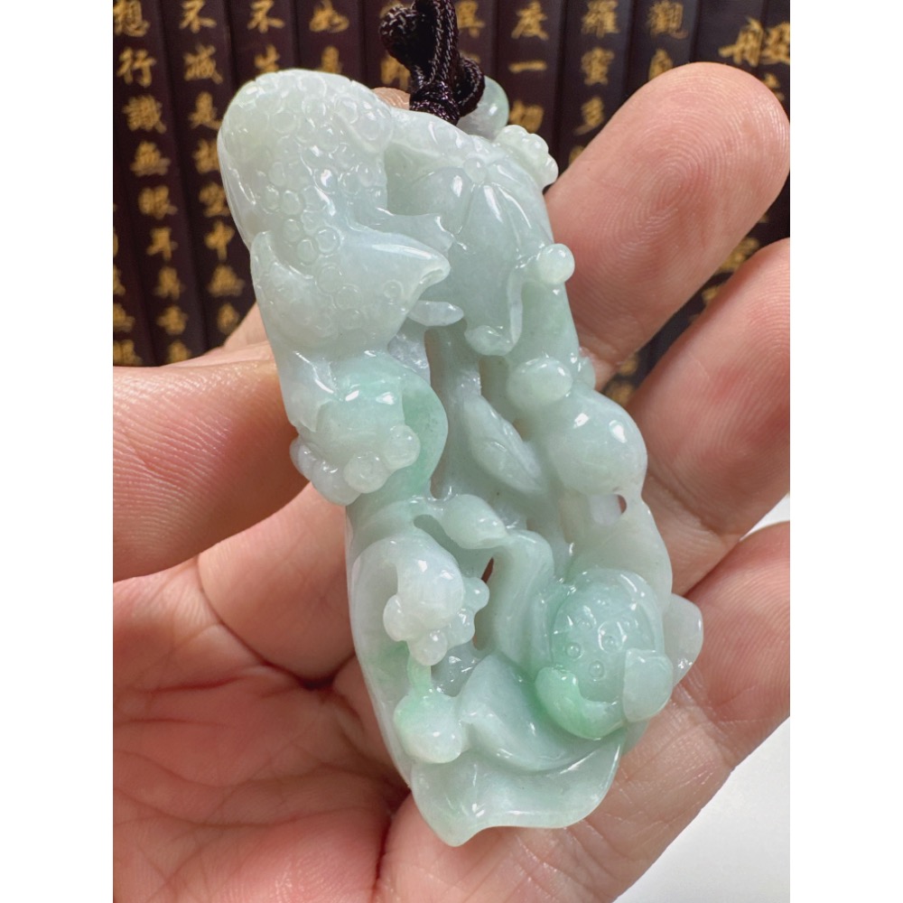 天然翡翠A貨-花開富貴事業有成呱呱來財立體厚庄掛件 商品編號072006-細節圖5