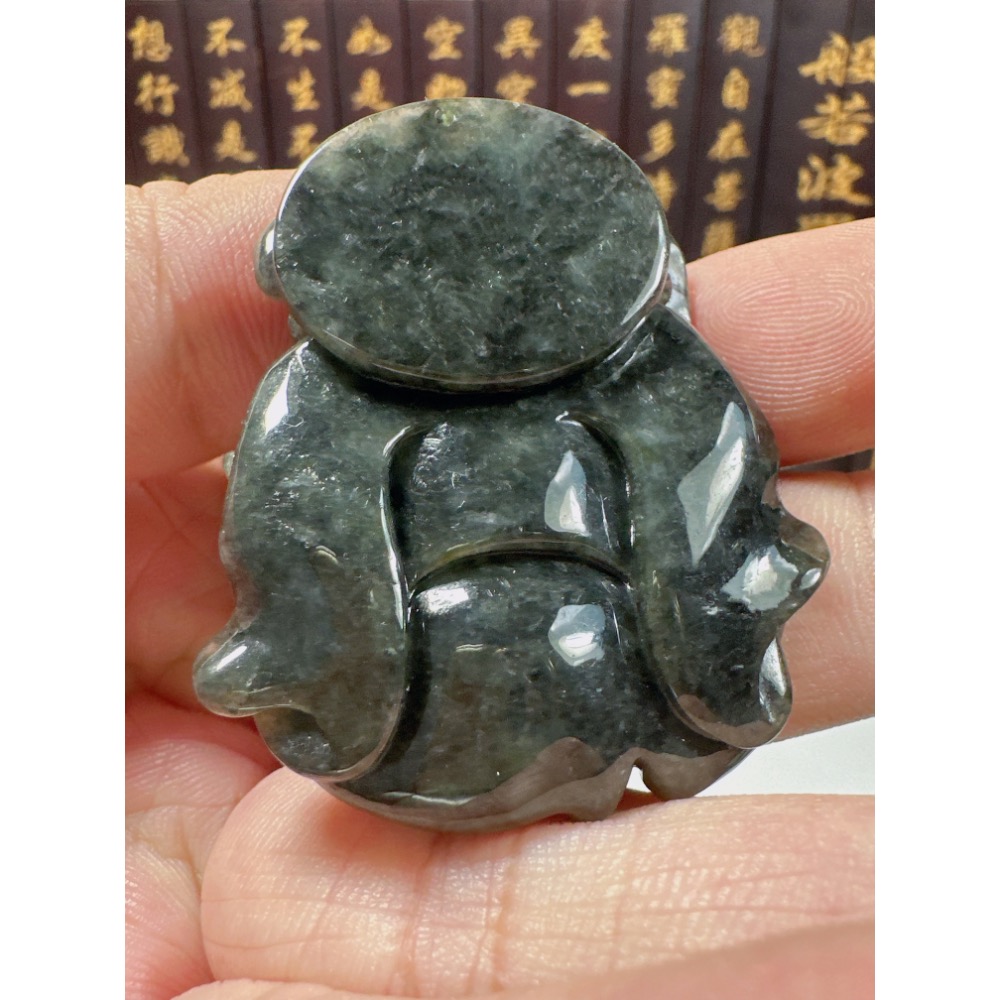 天然翡翠A貨-伏妖降魔鍾馗天師立體手工雕厚庄掛件 商品編號：073608-細節圖9