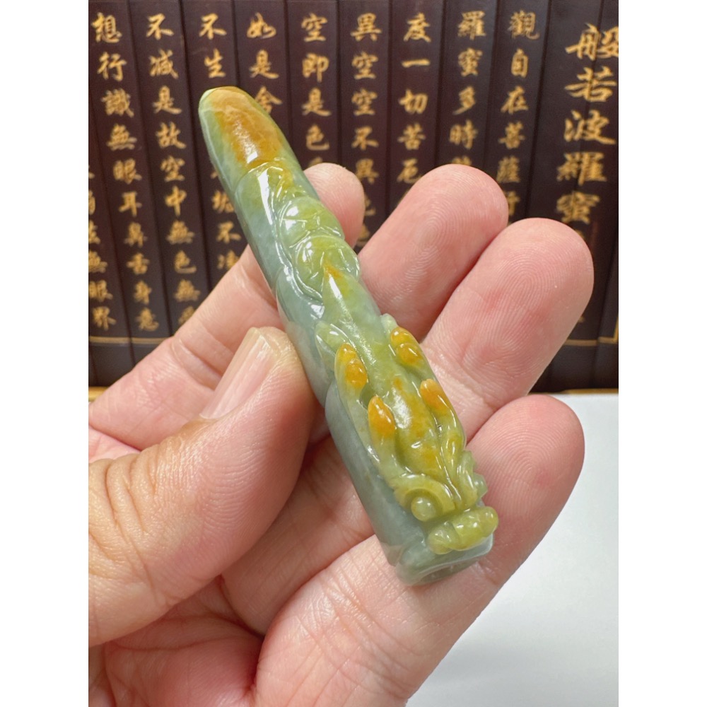天然翡翠A貨-龍霸天下造型招財煙斗 商品編號：072610-細節圖4