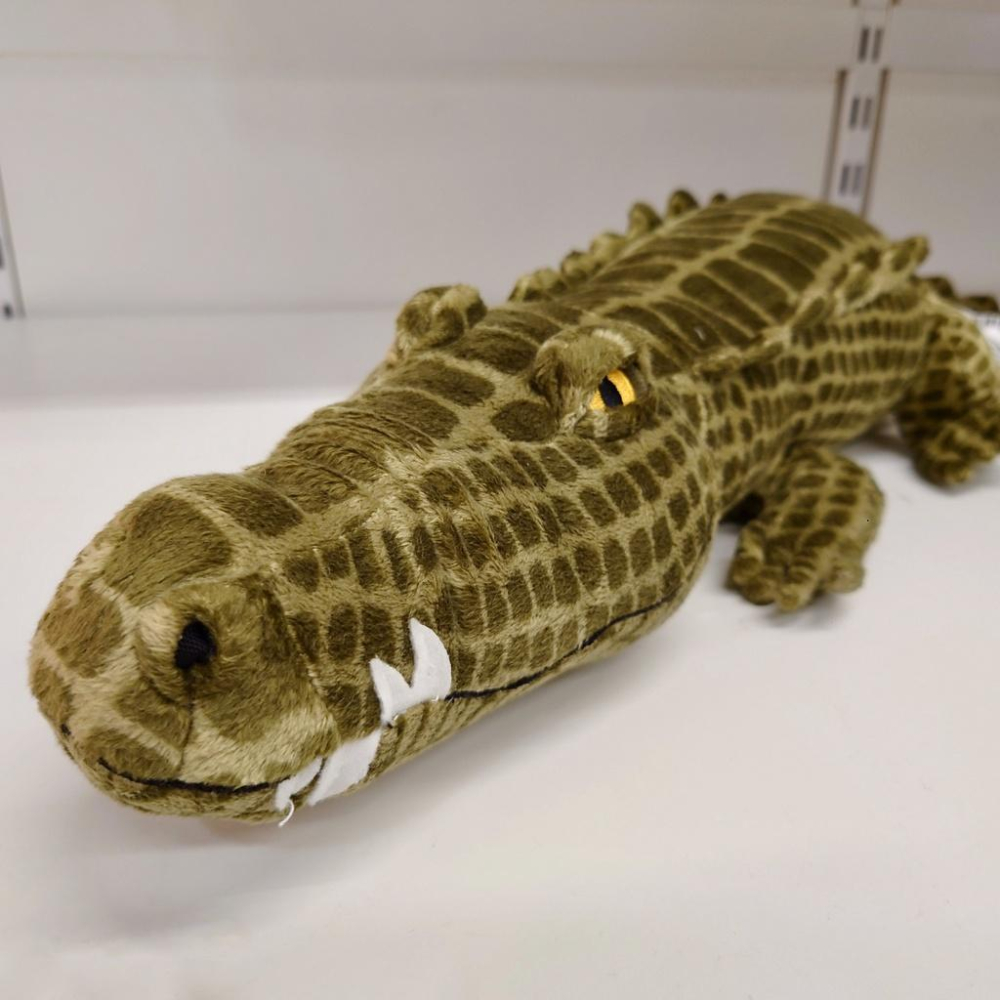 🇸🇪IKEA代購✨JAT 填充玩具, 鱷魚/綠色  🐊絨毛玩偶 布偶 娃娃 靠墊 孩童抱枕 療癒系-細節圖2