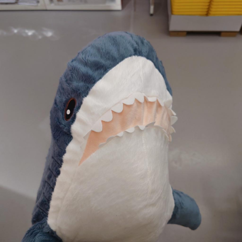 🇸🇪臺灣IKEA正版代購✨BLA 填充玩具 鯊魚 小鯊魚　🦈明星網紅鯊鯊 玩偶布偶娃娃靠墊抱枕 交換禮物生日情人節兒童節-細節圖4