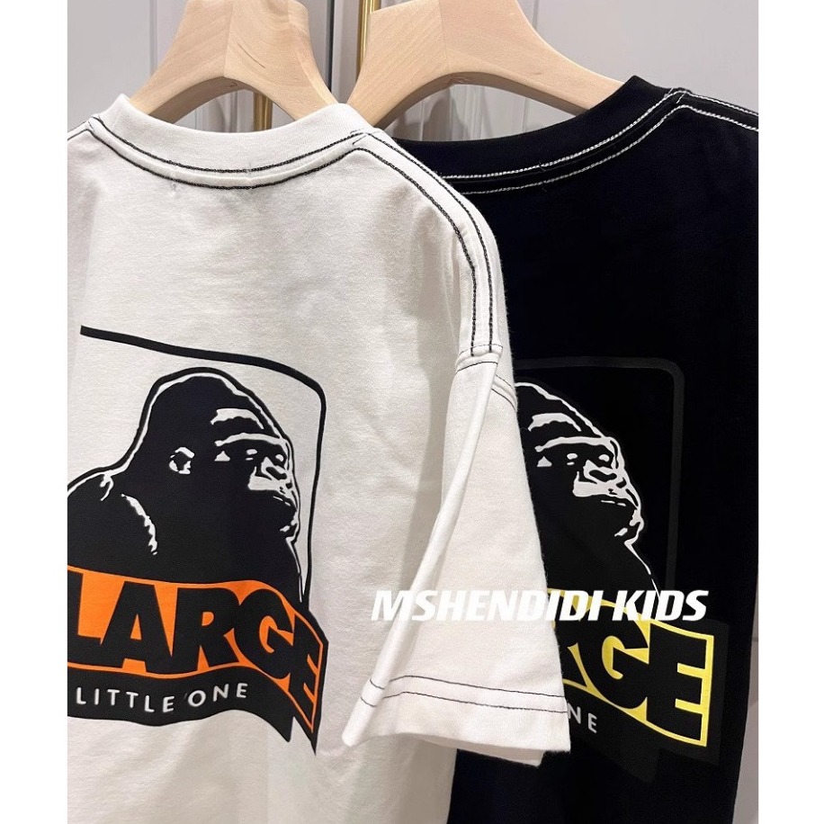 🏝️現貨🏝️ 日系韓版中大童童裝白色LAR明線設計猩猩大金剛猿人頭經典LOGE街潮塗鴉字母印花圓領短袖上衣(150)-規格圖4