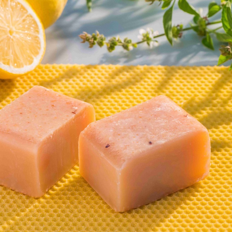 68折起~原價@390【菠丹妮 BOTANICUS 台灣總代理公司貨】蜂蜜&檸檬手工皂80g(品號05924)-細節圖5