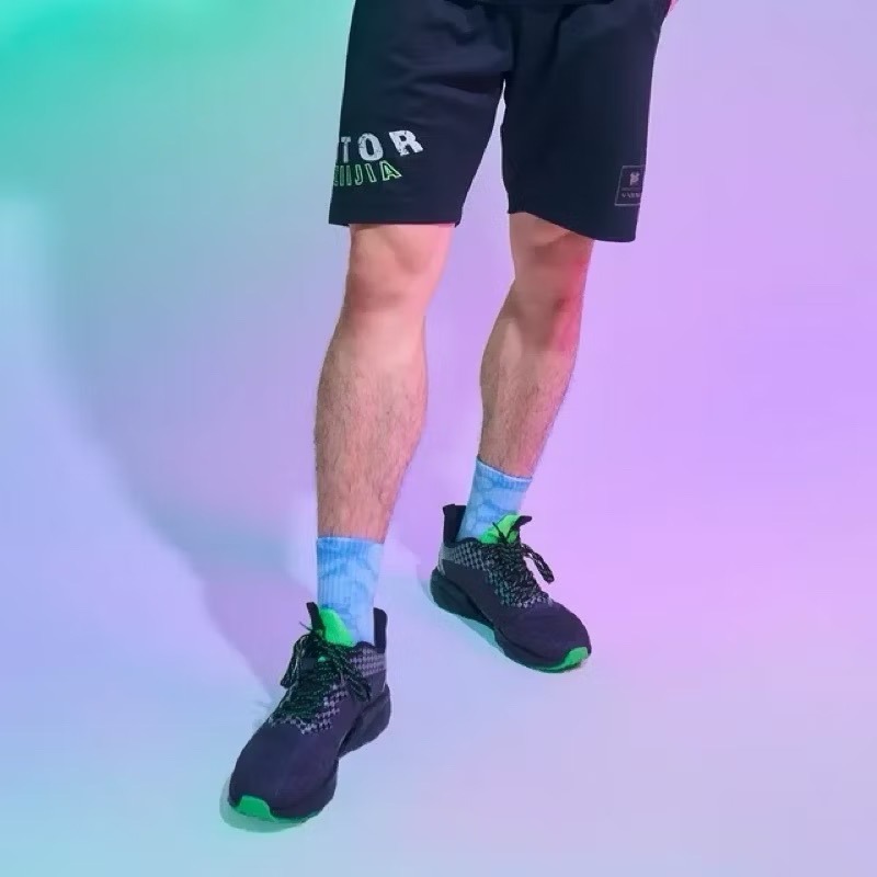 𝙎𝙊𝙎𝘼羽球超市｜VICTOR X LZJ 李梓嘉聯名中筒暈染襪 C-5111 運動襪 羽球襪-細節圖3