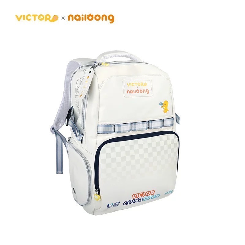 𝙎𝙊𝙎𝘼羽球超市｜VICTOR 勝利 2025中國公開賽 X 奶龍聯名後背包 BR5048NLCO25-細節圖5