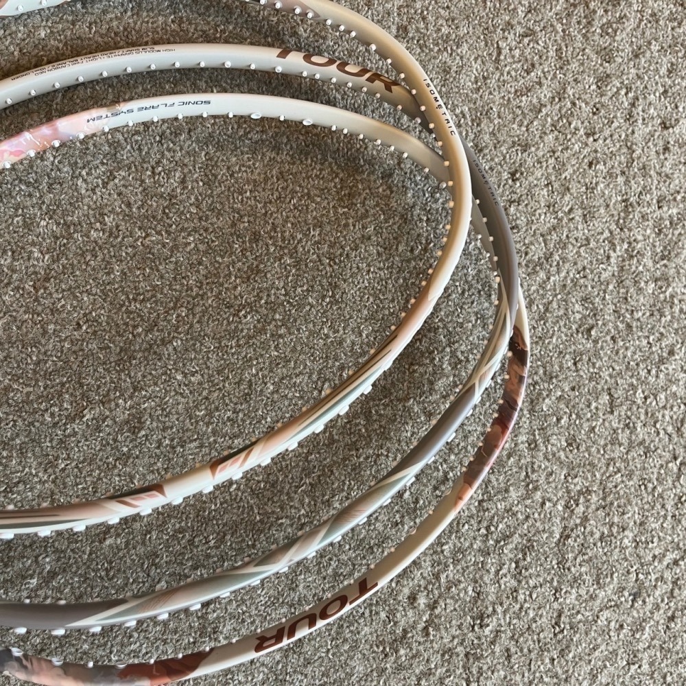 𝙎𝙊𝙎𝘼羽球超市｜YONEX 優乃克 拾光系列🎞️ 奶茶色羽球拍 NF700 AX77 ARC7 TOUR-細節圖11