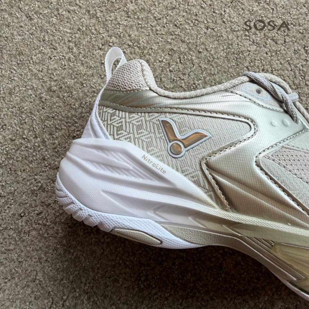 𝙎𝙊𝙎𝘼羽球超市｜VICTOR 勝利 P9200系列十週年限量紀念羽球鞋 P9200cXLTD 贈15吋手提箱-細節圖3