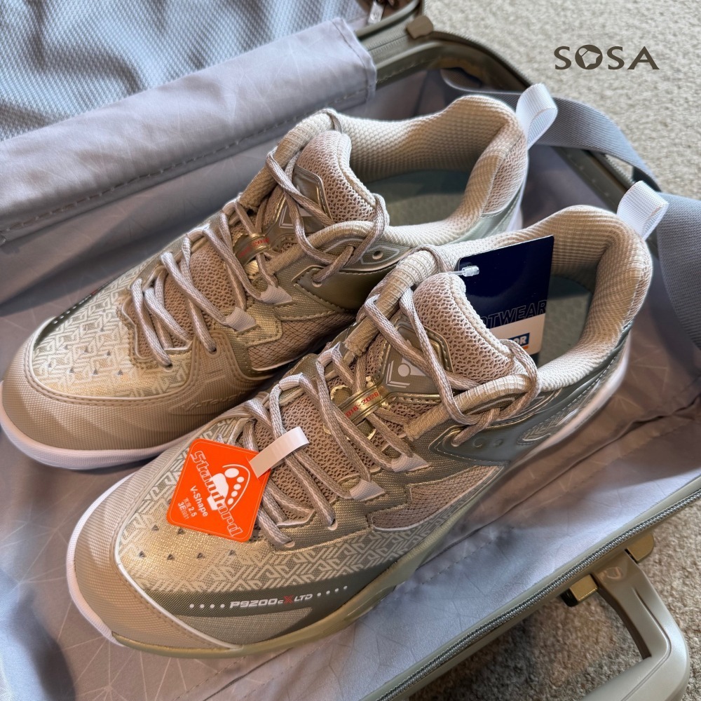 𝙎𝙊𝙎𝘼羽球超市｜VICTOR 勝利 P9200系列十週年限量紀念羽球鞋 P9200cXLTD 贈15吋手提箱-細節圖8