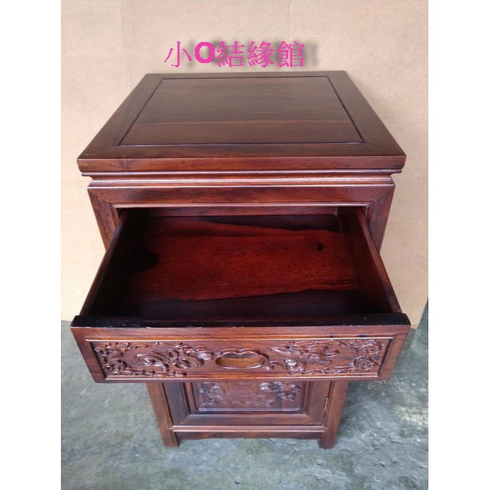 小o結緣館仿古傢俱....單抽單門雕花擺飾櫃.收納櫃.藝品櫃.令旗櫃.神桌邊櫃(雞翅木) 48x48x88-細節圖3