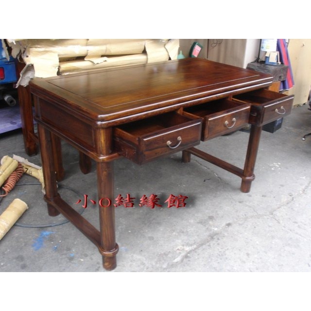小o結緣館仿古傢俱........三抽圓腳學生書桌.小型書桌.辦公桌(雞翅木)127x69x81-細節圖2