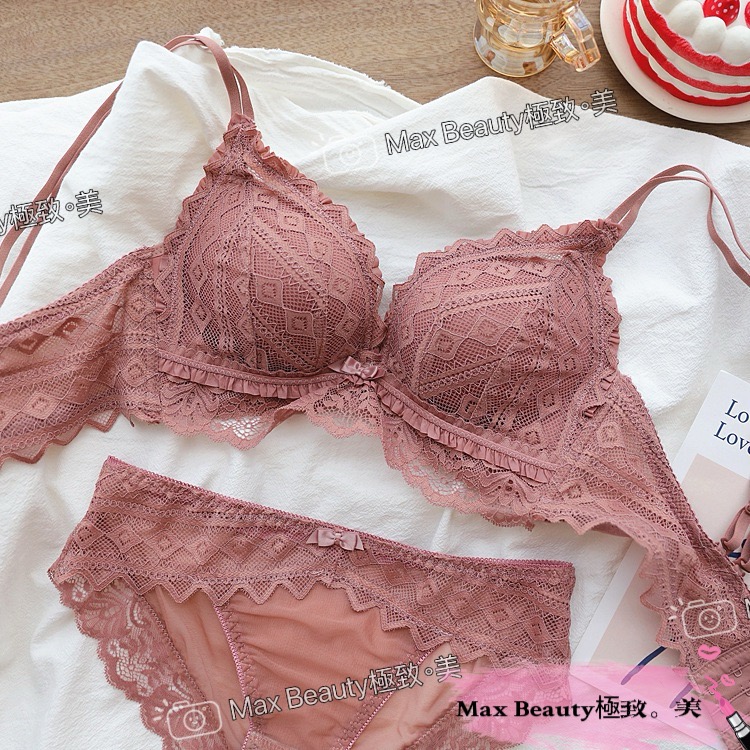 Max Beauty極致。美 「A27內褲」 法式浪漫蕾絲內褲 性感 微透膚 底襠舒適棉 透氣 不悶 柔軟蕾絲不勒A27-細節圖7
