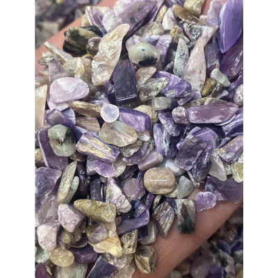 紫龍晶碎石、產地西伯利亞、稀有高品紫龍晶碎石、天然保證無加色、重本進口只為給國人好磁場、一份50克