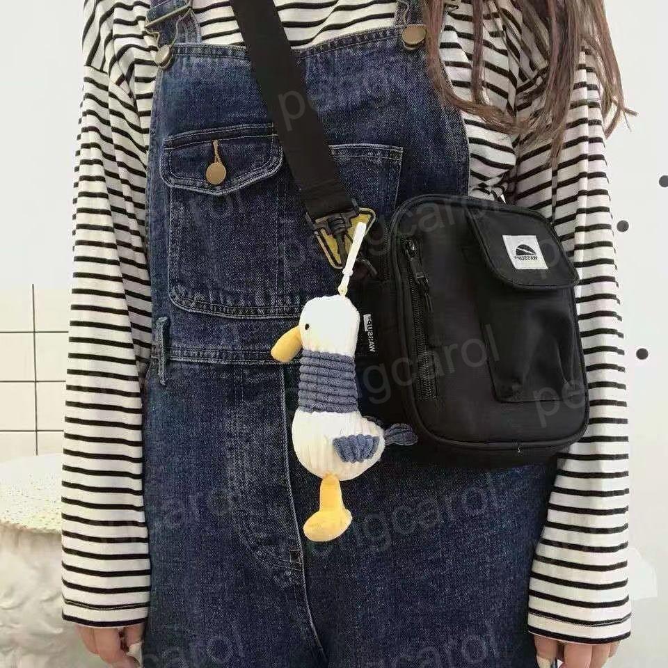 (台灣現貨出貨)加油鴨吊飾  吊飾 加油鴨 背包吊飾  包包掛飾 毛絨掛飾-細節圖6