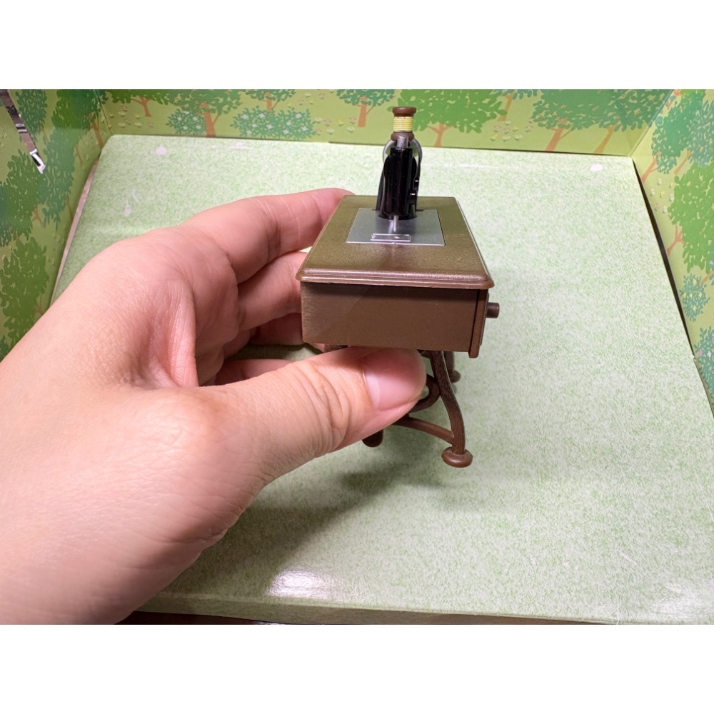 🐰【森日常｜森林家族 絕版裁縫機｜二手寶貝】🏡✨-細節圖3