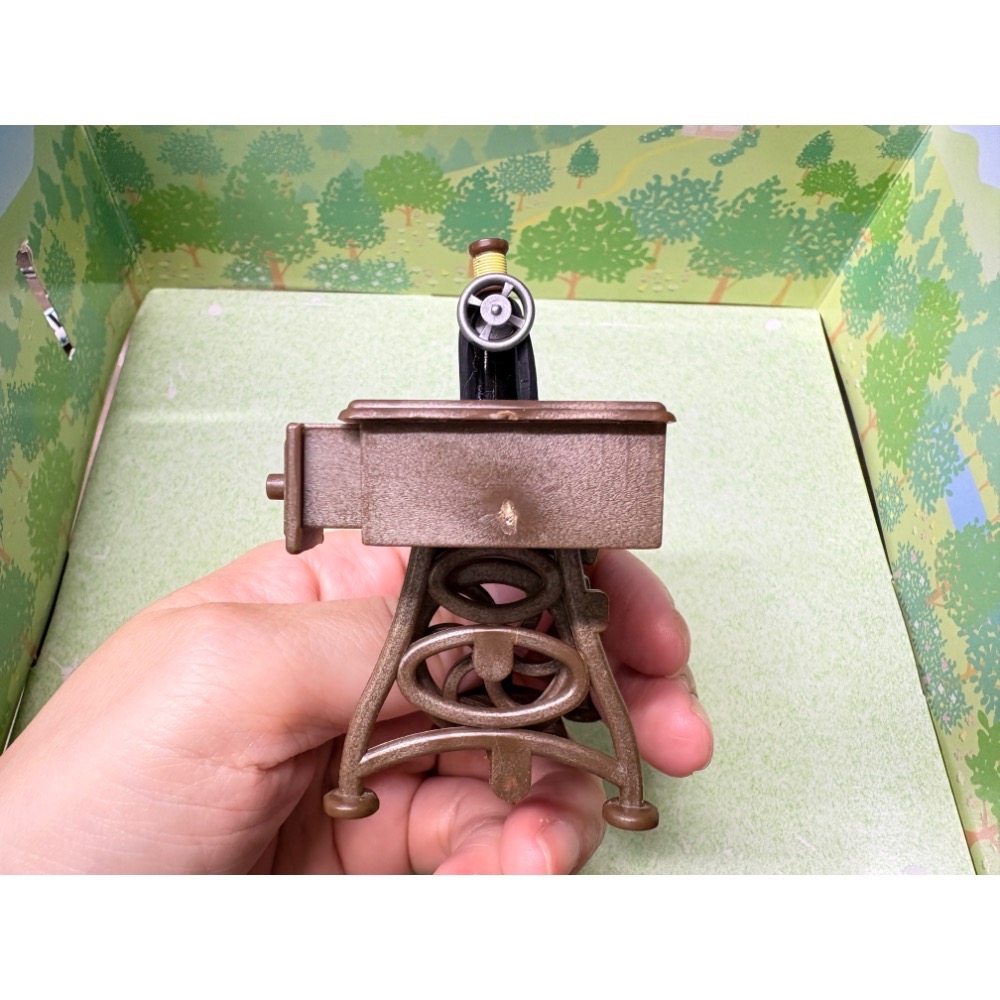 🐰【森日常｜森林家族 絕版裁縫機｜二手寶貝】🏡✨-細節圖4